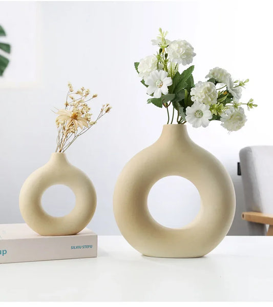 White Ceramic Vase Circular Hollow Donuts Flower Pot